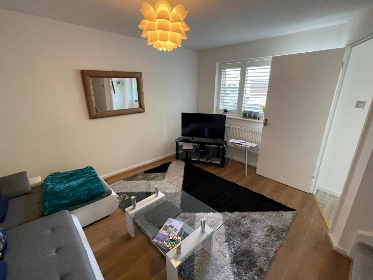 Riverside 2 Bedroom Townhouse With Car Charger Abergavenny Exteriör bild